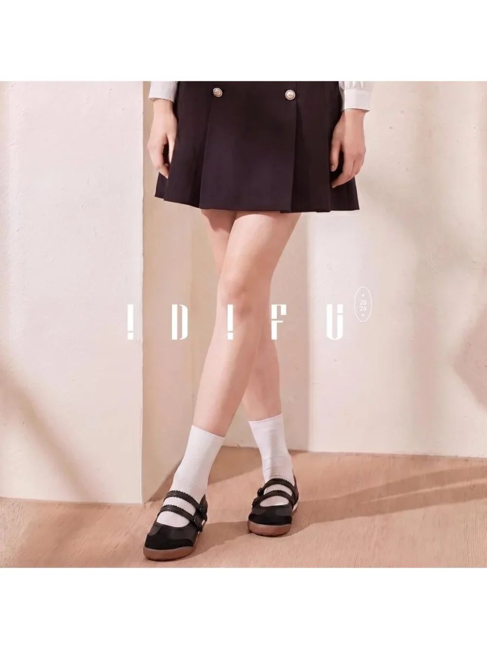 Women's Black Comfortable Ballet Trendy with Elastic Straps Fashion Sneakers